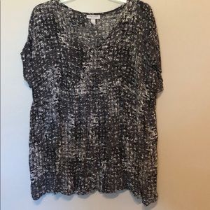 Liz Lange Maternity shirt